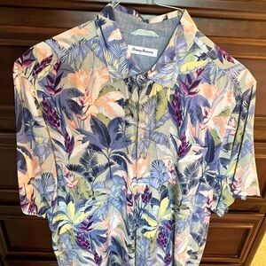 Short sleeve dress shirt